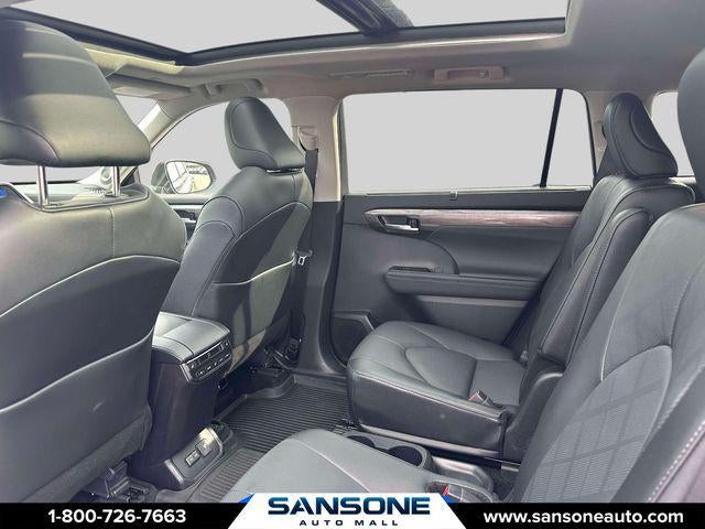 2025 Toyota Highlander Platinum