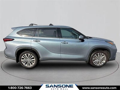 2024 Toyota Highlander LE