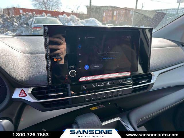 2025 Toyota Sienna LE 8 Passenger