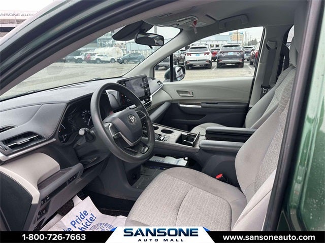 2021 Toyota Sienna LE 8 Passenger