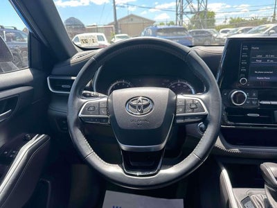 2022 Toyota Highlander XSE