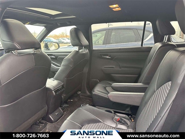 2022 Toyota Highlander XSE