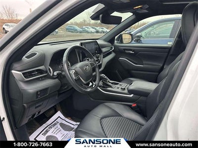 2022 Toyota Highlander XSE