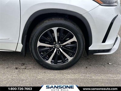 2022 Toyota Highlander XSE