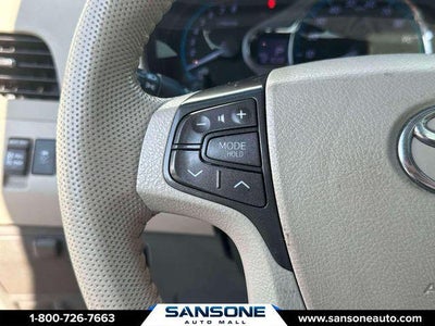 2014 Toyota Sienna XLE 8 Passenger