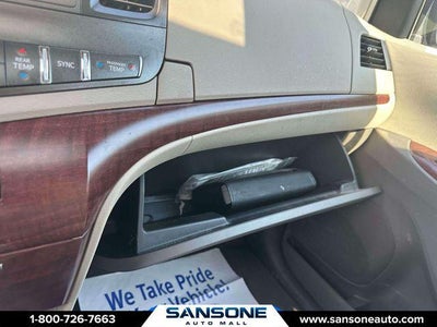 2014 Toyota Sienna XLE 8 Passenger