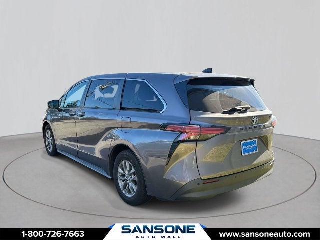 2021 Toyota Sienna XLE 7 Passenger