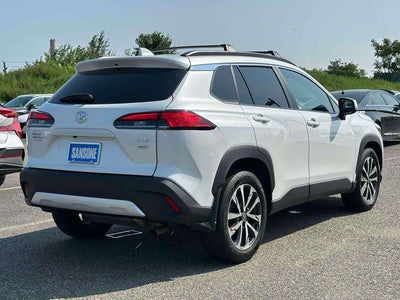 2024 Toyota Corolla Cross XLE