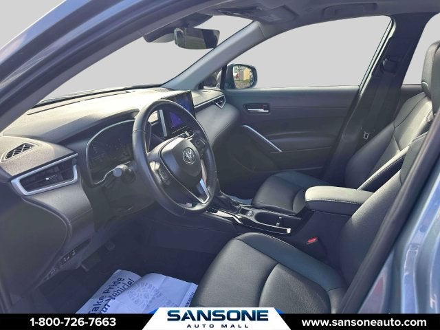 2025 Toyota Corolla Cross XLE