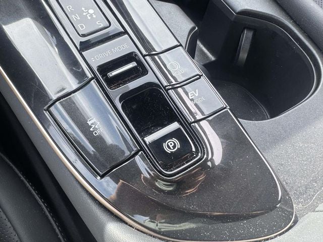 2025 Toyota Crown Signia XLE