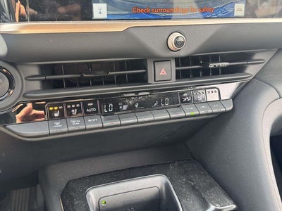 2025 Toyota Crown Signia XLE