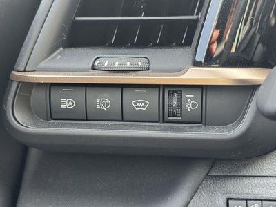 2025 Toyota Crown Signia XLE