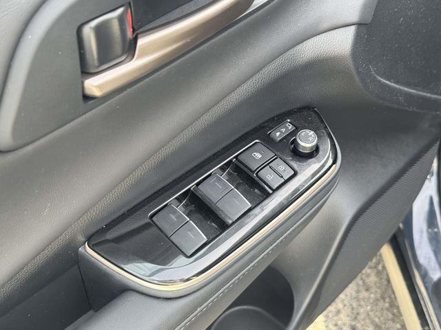 2025 Toyota Crown Signia XLE