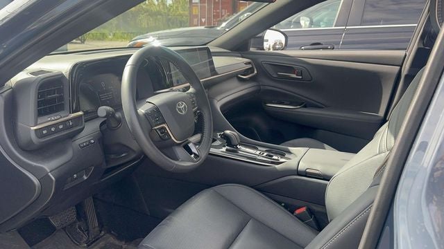 2025 Toyota Crown Signia XLE