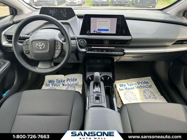 2025 Toyota Prius LE