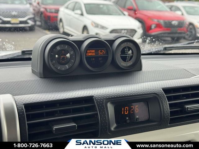 2013 Toyota FJ Cruiser Base