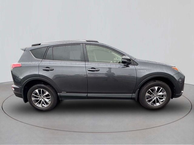 2017 Toyota RAV4 Hybrid XLE