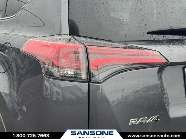 2017 Toyota RAV4 Hybrid XLE