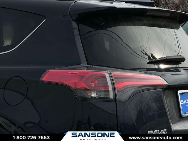 2017 Toyota RAV4 Hybrid XLE