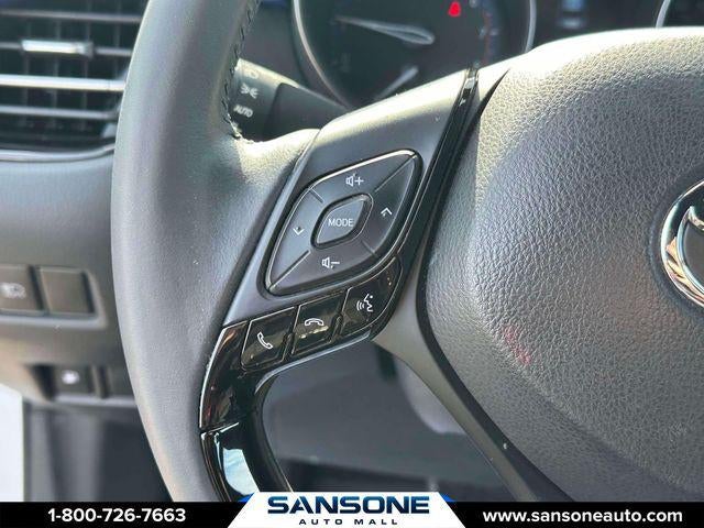 2022 Toyota C-HR XLE