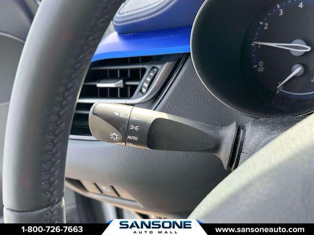 2022 Toyota C-HR XLE