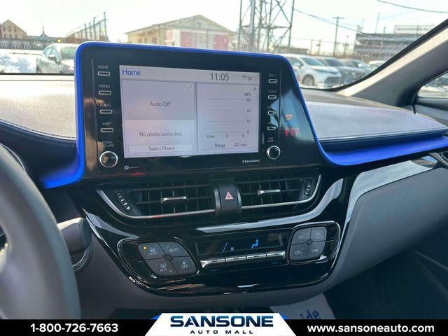 2022 Toyota C-HR XLE