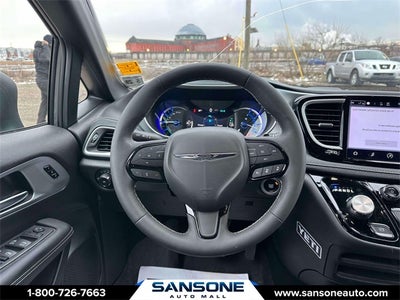 2023 Chrysler Pacifica Hybrid Touring L