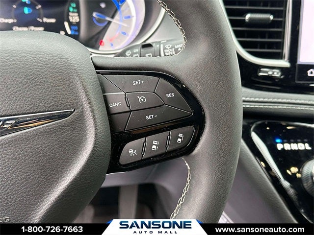 2023 Chrysler Pacifica Hybrid Touring L