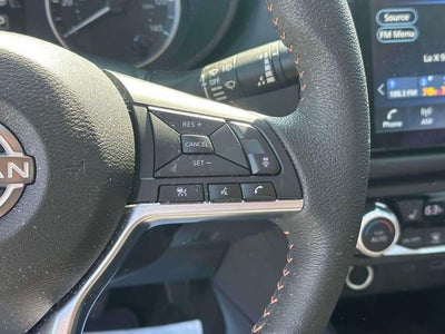 2025 Nissan Versa 1.6 SR