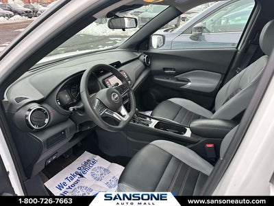 2023 Nissan Kicks SR