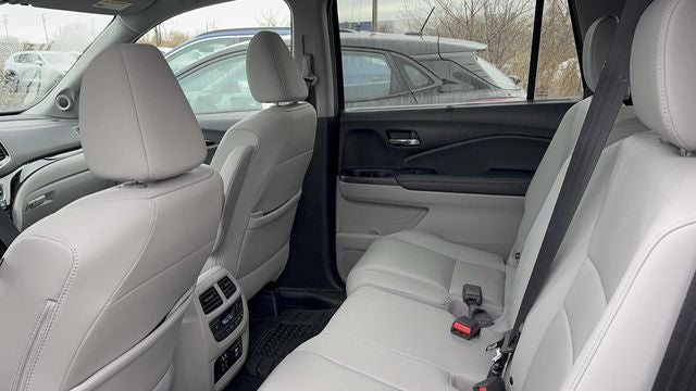 2021 Honda Pilot Touring 8 Passenger
