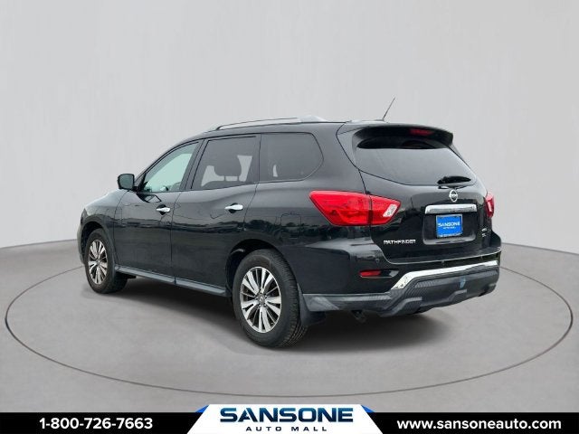 2017 Nissan Pathfinder SL