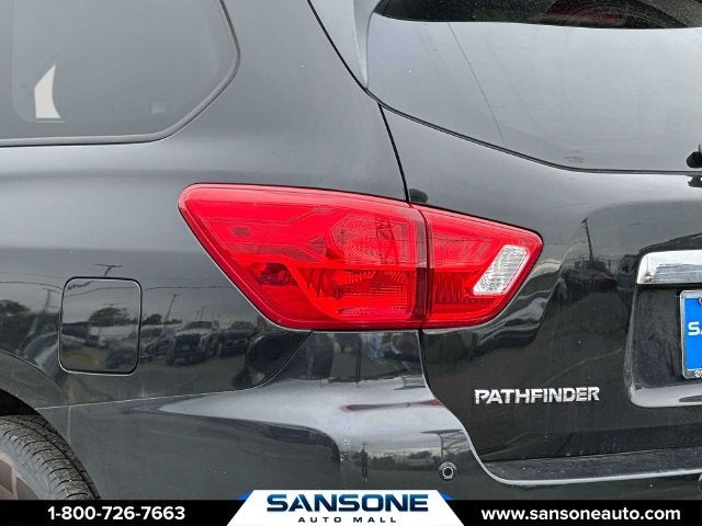 2017 Nissan Pathfinder SL