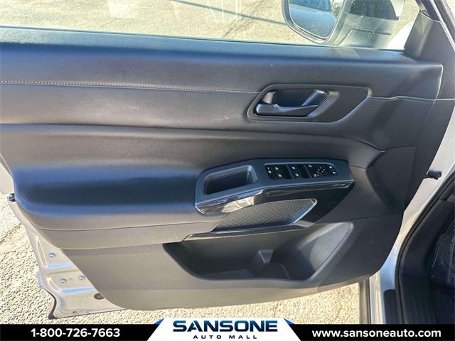 2024 Nissan Pathfinder S