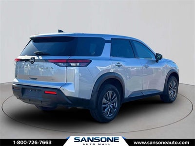 2024 Nissan Pathfinder S