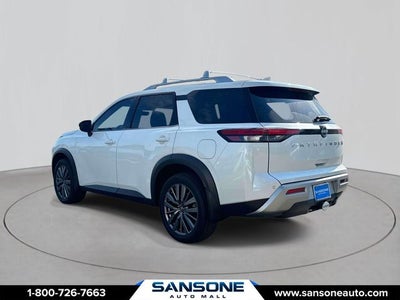 2024 Nissan Pathfinder SL