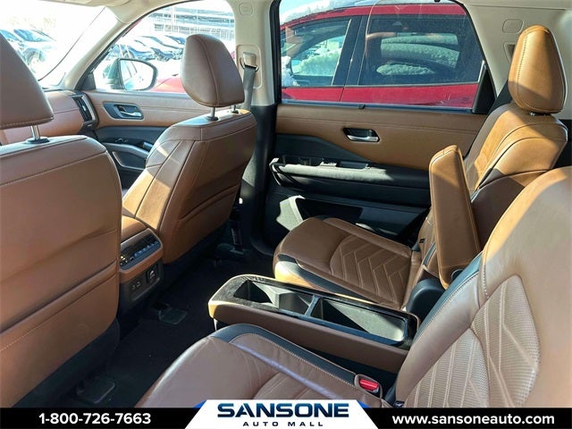 2022 Nissan Pathfinder Platinum