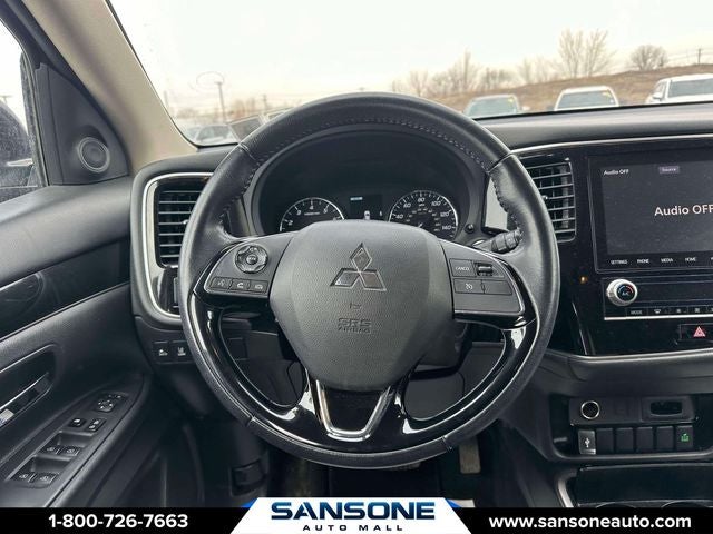 2020 Mitsubishi Outlander SE