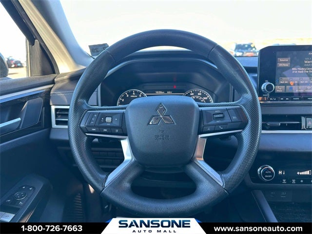 2024 Mitsubishi Outlander ES