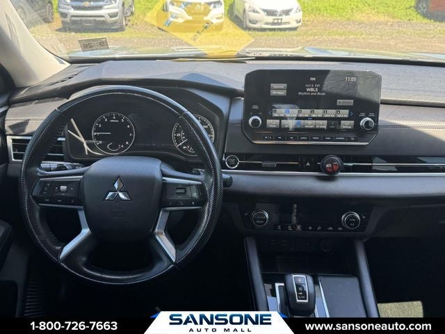 2022 Mitsubishi Outlander SE