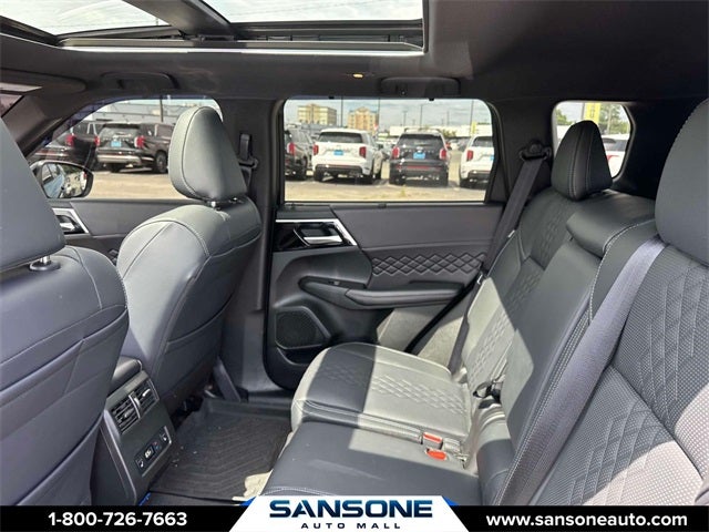 2025 Mitsubishi Outlander PHEV SEL Black Edition