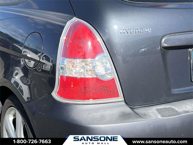 2009 Hyundai Accent SE