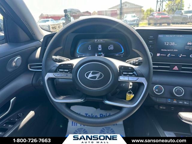 2024 Hyundai Elantra SE