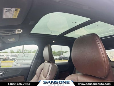 2021 Volvo XC60 T5 Momentum