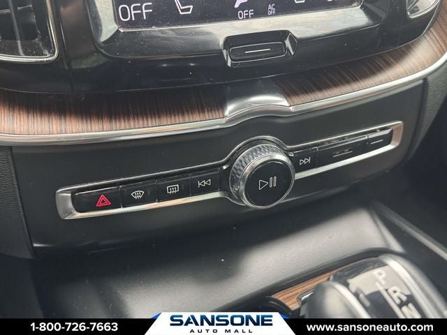 2021 Volvo XC60 T5 Momentum